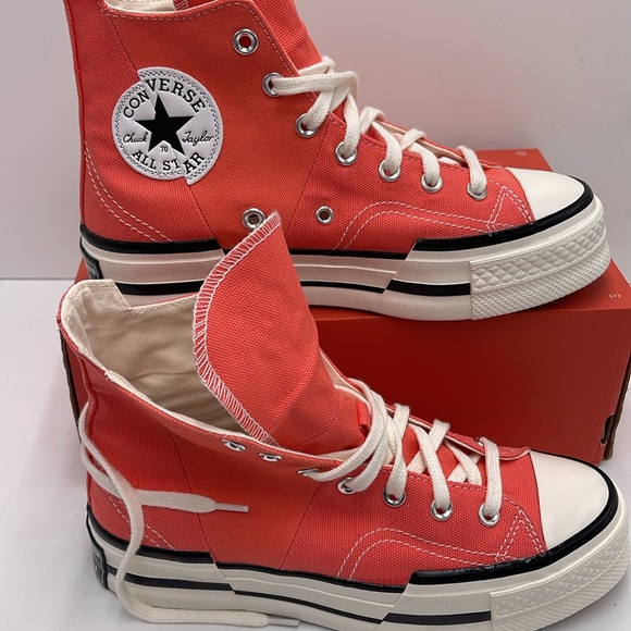 Converse WMNS CHUCK 70 PLUS HI
WATERMELON SLUSHY/MHITE/BLACK A06432C Platforms - Picture 2 of 16